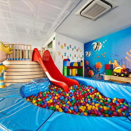 Vacationclub - Arka 330 דירה קולובז'ג
